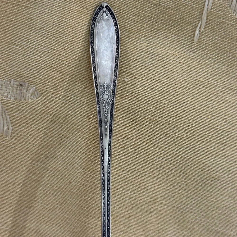 Vintage WM Rogers & Son Cocktail / Pickle / Olive Fork.